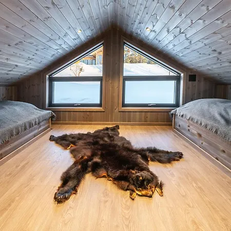 Luxurious Mountain Chalet *
