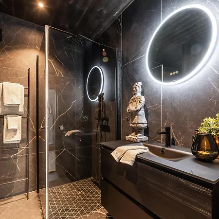 Luxurious Mountain شاليه