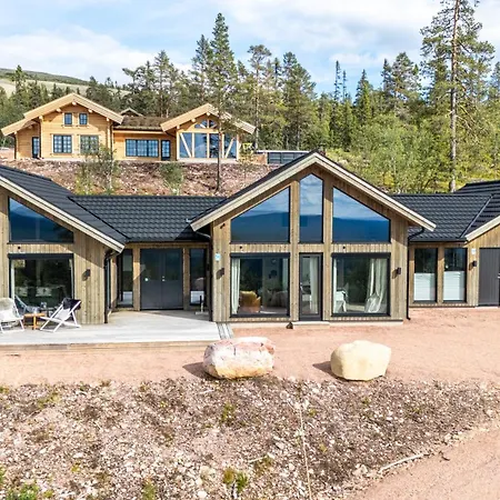 Luxurious Mountain *